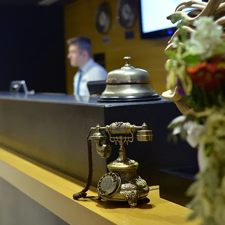 ويز كوجايِلِ