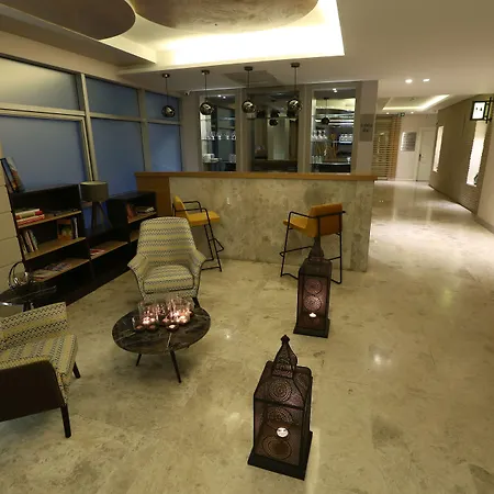 Wes Κοτζαελί