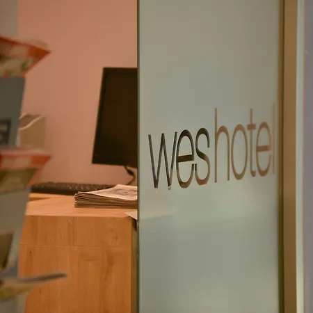 Ξενοδοχείο Wes