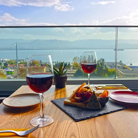 Wes Ξενοδοχείο