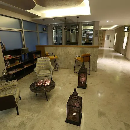 Hotel Wes 4*