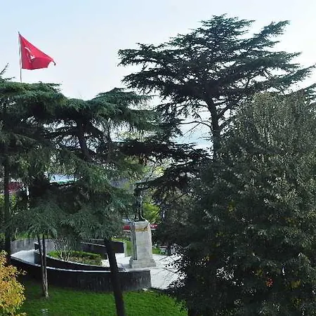 Wes Ξενοδοχείο 4*